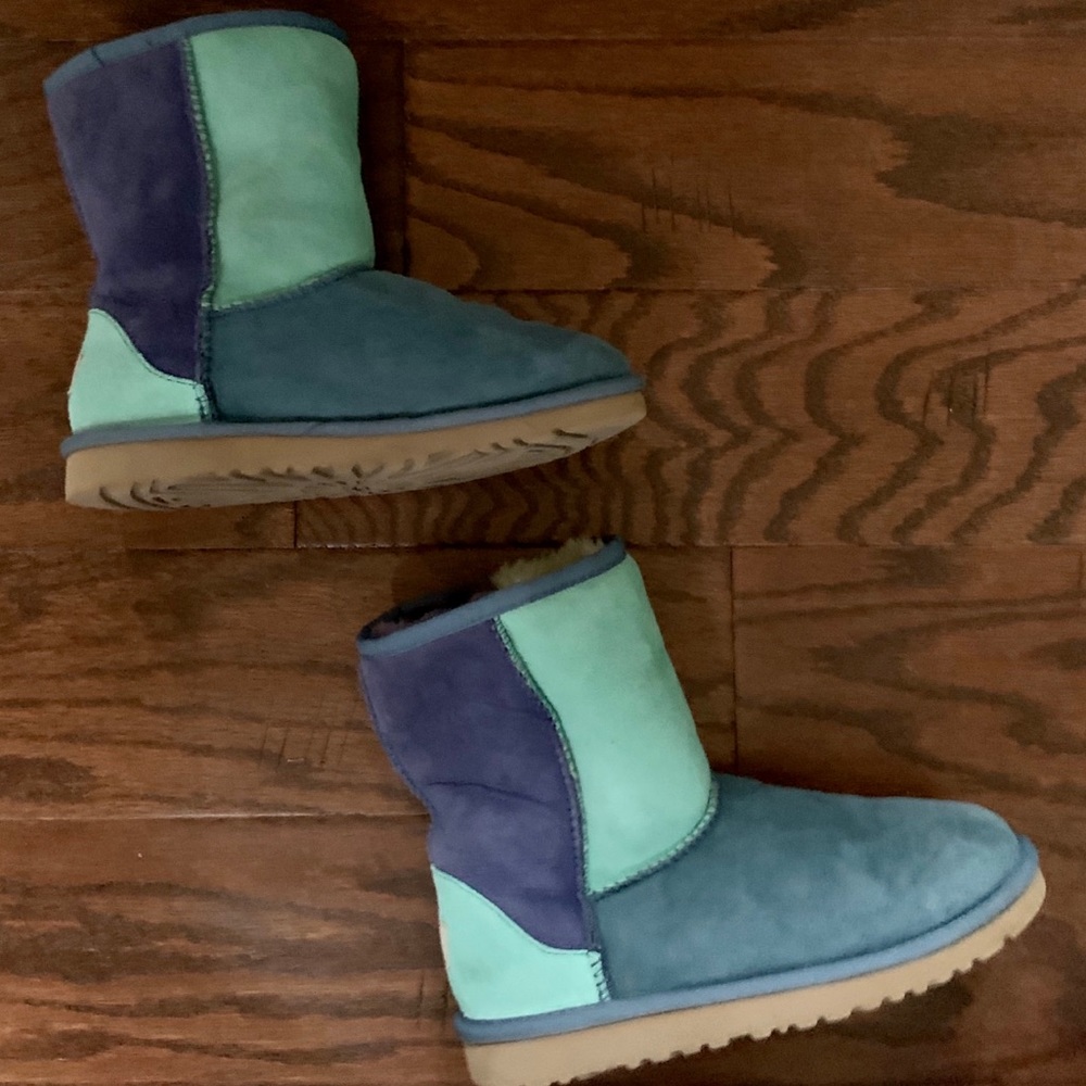 UGG Blue Classic Patchwork Boots 4 Big Kid - Picture 7 of 9